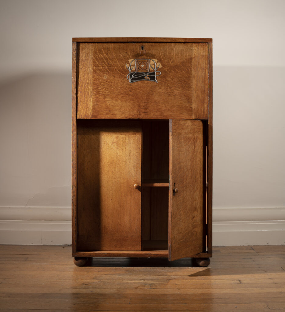 Baillie Scott secretaire